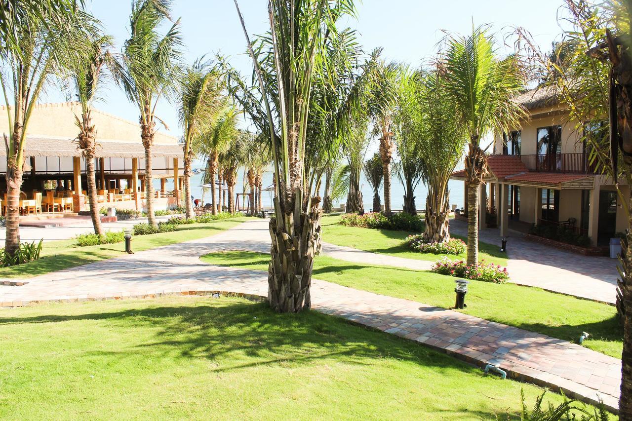 Eagles Beach Resort Phan Thiet Exterior foto
